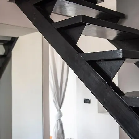 Youhosty - Brocchi 24 Apartment