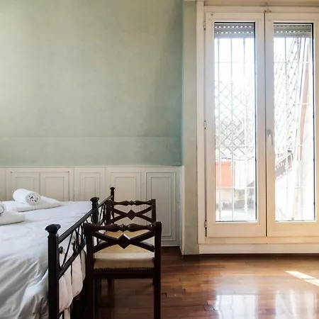 Apartment Youhosty - Brocchi 24 Milan